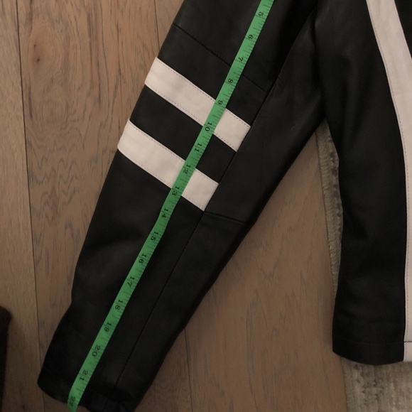 Vintage Leather Motorcycle Women’s Jacket - Picture 9 of 9